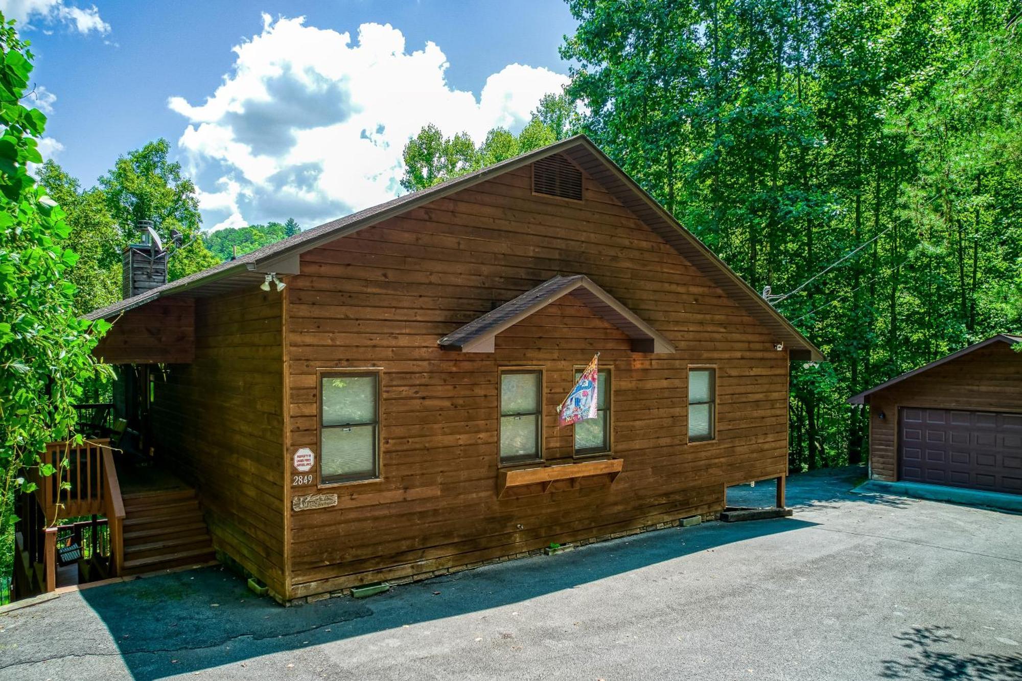 The Nuthouse Ii, Pool Table, Wifi, 1089 Free Tickets Each Paid Day, Dollywood And More Sevierville Zewnętrze zdjęcie